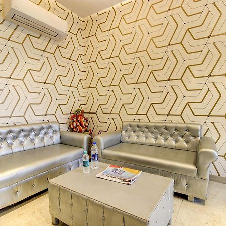 Отель Super Townhouse Oak Aurelia Grand Лакхнау Экстерьер фото